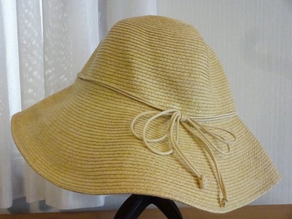 ⊆ UNIQLO ⊆ レディース・婦人用 ペーパーハット つば広ハット サイズ〜57cm キャップ 帽子 綺麗な麦色拍卖