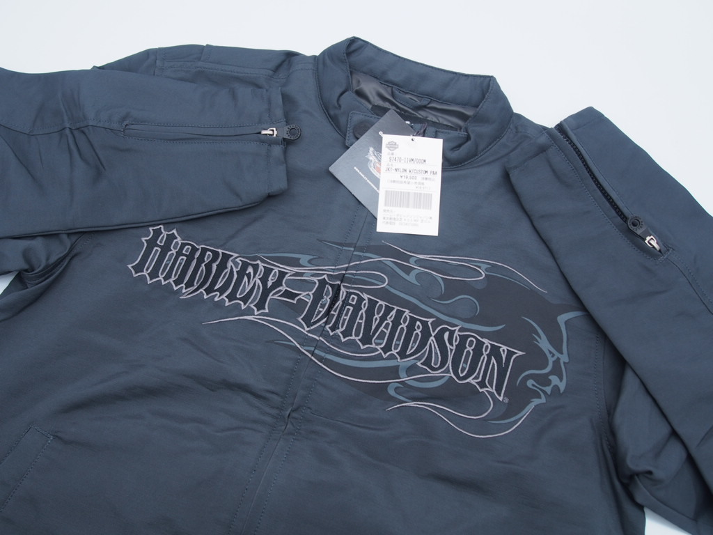 新品!! 未使用品!! 特価!! Harley Davidson ナイロン ジャケット ハーレーダビッドソン Mサイズ ロゴ入り拍卖