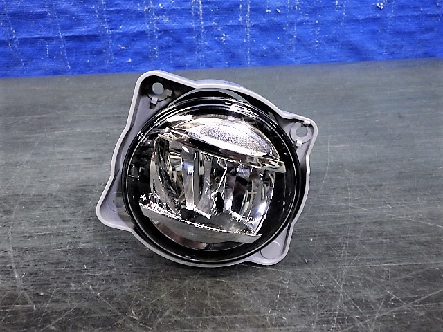 A090 タンクカスタム M900A M910A 左フォグ LED 114-11092 トールカスタム パッソモーダ ルーミーカスタム 未使用品 美品拍卖