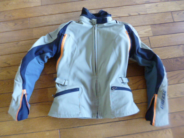 DAINESE ダイネーゼ ジャケット ウィンドプロテクトインナー付き D-DRY 42サイズ 中古2回使用拍卖