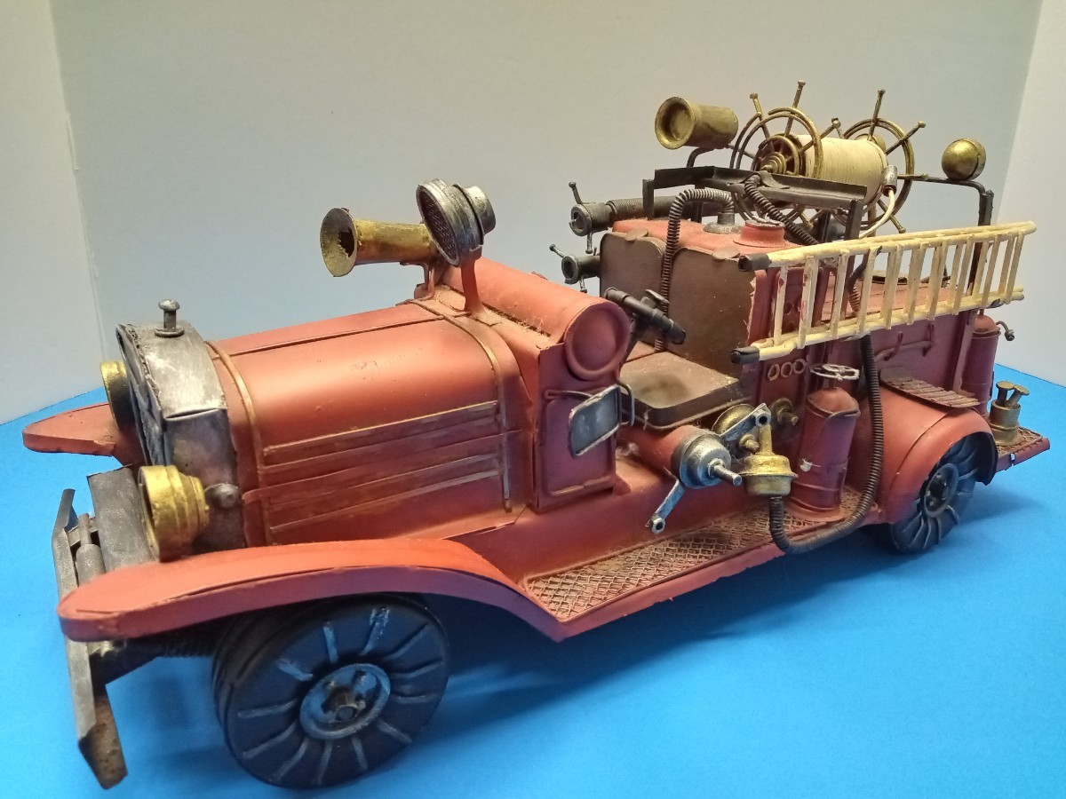 消防車 レトロ ミニカー オブジェ 拍卖