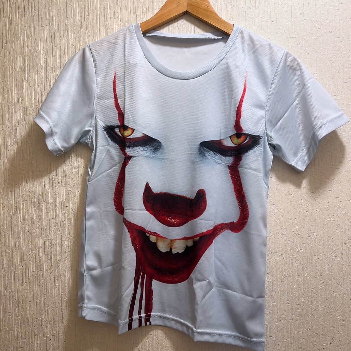 新品★ホワイト★映画IT★ペニーワイズ★Tシャツ★ユニセックス★M半袖Tシャツ ★最終値下げ★フリマでもセール中★現品限り拍卖