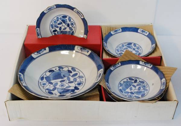 新品 ■K.K かね肥■ 小鉢 5点 大鉢 1点 セット 漁紋ベリーセット 和食器 皿 魚柄 レトロ拍卖