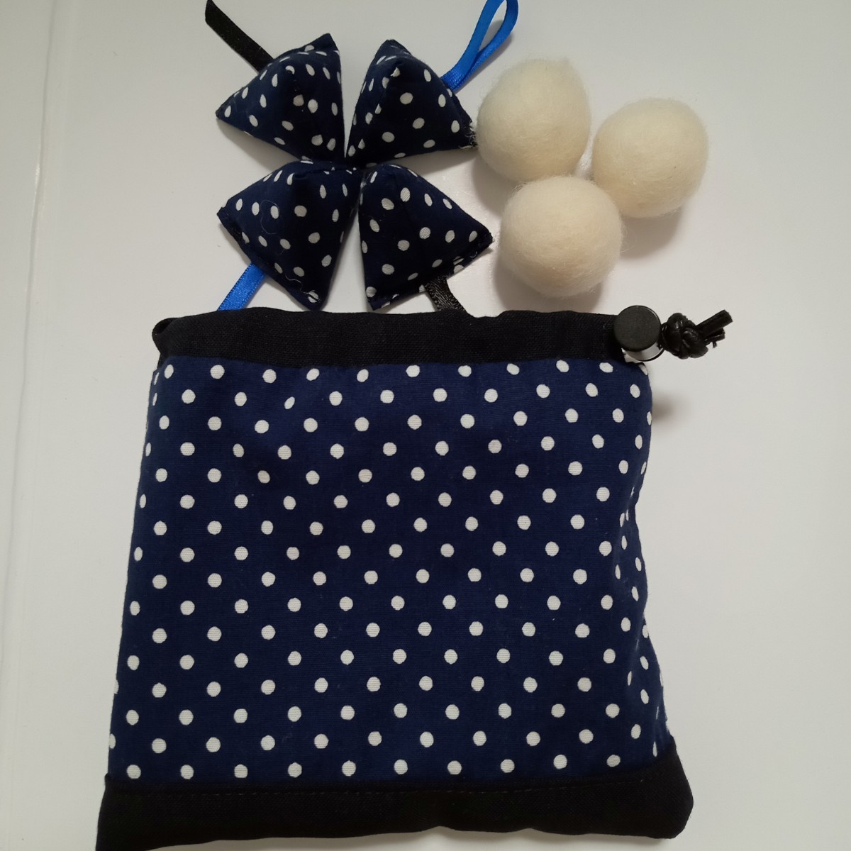 ねこちゃんのおもちゃ 7個セット★猫テトラ+収納袋 紺色 水玉模様★ハンドメイド ねこびし 拍卖