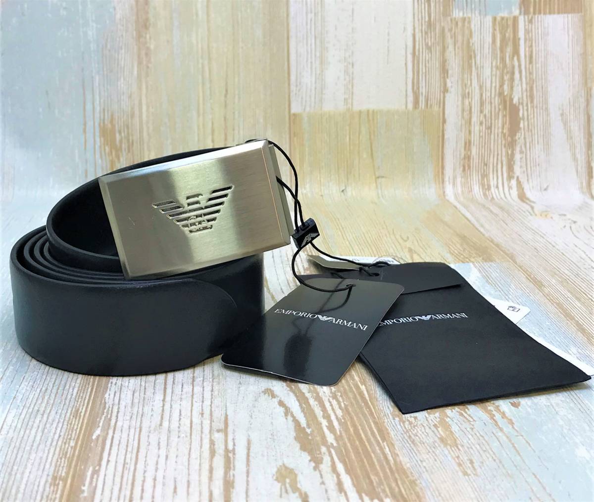 新品★EMPORIO ARMANI エンポリオアルマーニ レザー GAイーグル ピンバックル ベルト フリーサイズ ネイビー 紺 黒 ブラック リバーシブル拍卖