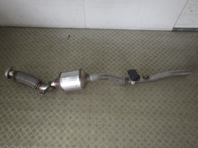 A-2702 美品 中古 VW T-Roc T-ロック TDIスポーツ 3DA-A1DFF 2022年4月 フロントマフラー キャタライザー 触媒 5Q0 131 701 5Q0 253 059拍卖