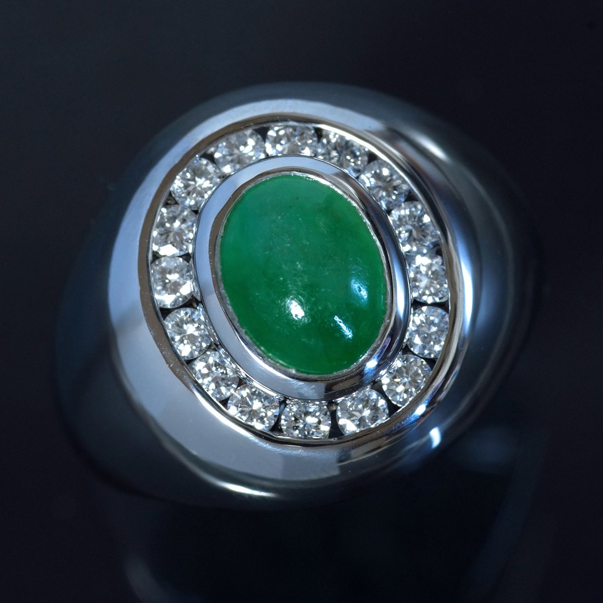 F3074 天然本翡翠1.97ct 天然絶品ダイヤモンド0.60ct 最高級Pt900無垢ユニセックスリング サイズ17号 重量19.5g 縦幅17.7mm拍卖