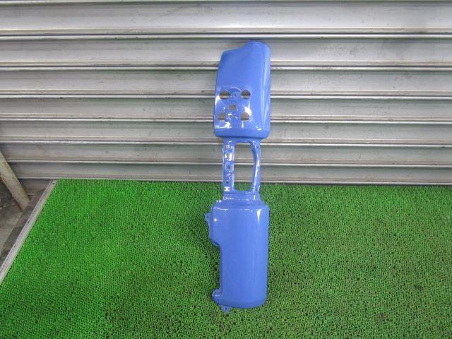 タイタン U-WGLAT 右フロントコーナーパネル W201-56-980F TTT /39878拍卖