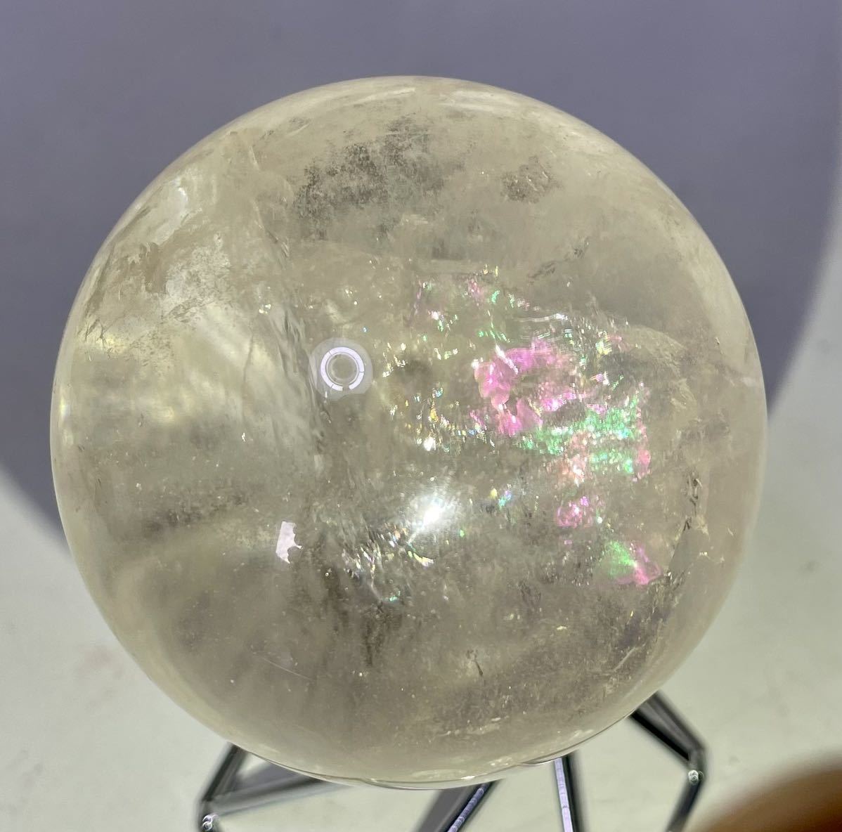 アイリスクォーツ スフィア 011 丸玉 クリスタル レインボー 虹入 パワーストーン 置物インテリア 水晶 浄化 お守 原石 幸運 ラッキー拍卖