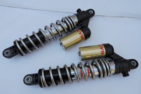 カワサキ ZRX1200DAEG 純正リアショック ZRT20D 2016年新車取り外し リアサス 29-K拍卖