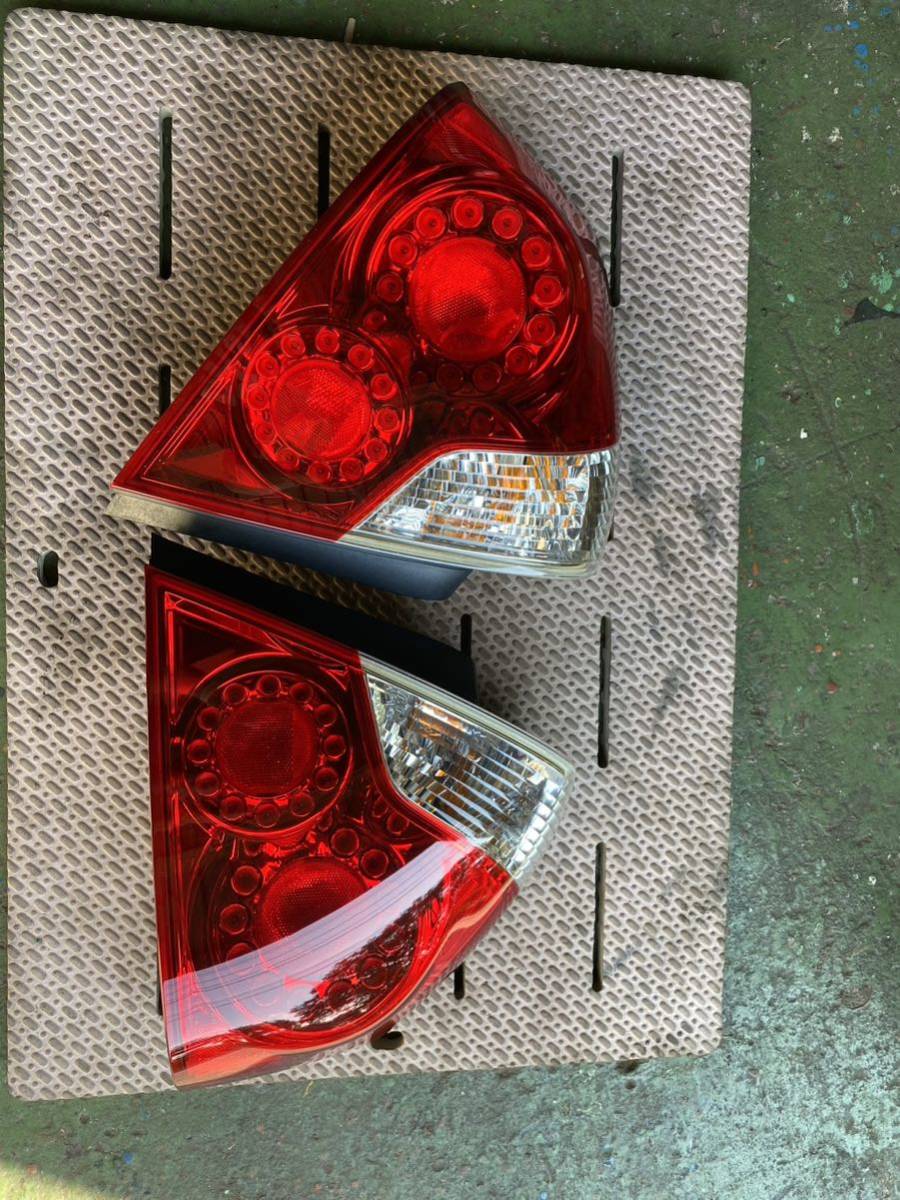 インフィニティM35 M45 テールランプ希少 左右 フーガ y50 中古 美品 点灯確認済拍卖