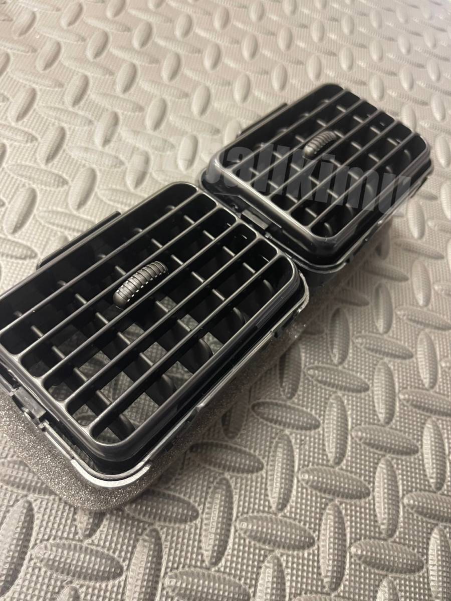 ■新品■トヨタ純正80系 ランドクルーザー 前期 センター エアコン吹き出し口 真中 インストルメント ルーバー拍卖