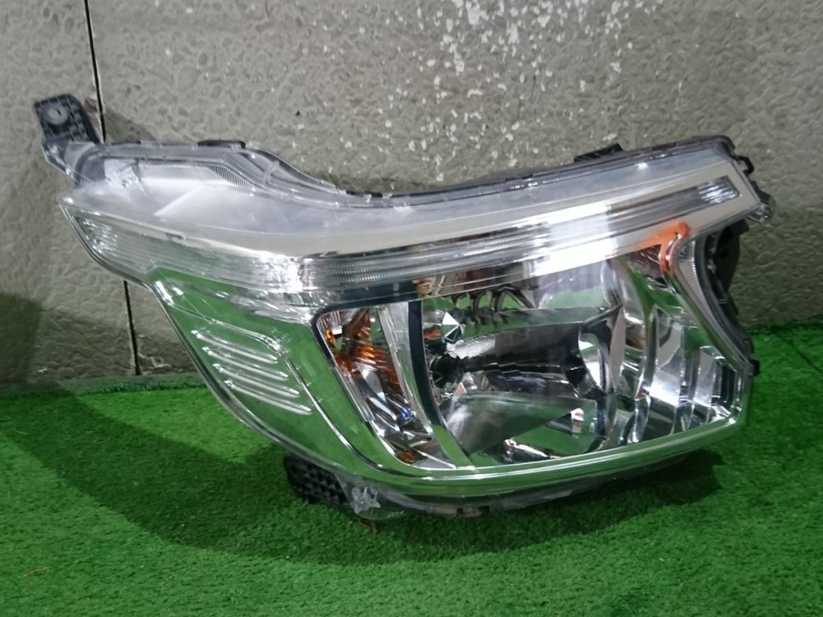 JH1 NWGN 右ヘッドライト スタンレー W3609(37163)拍卖