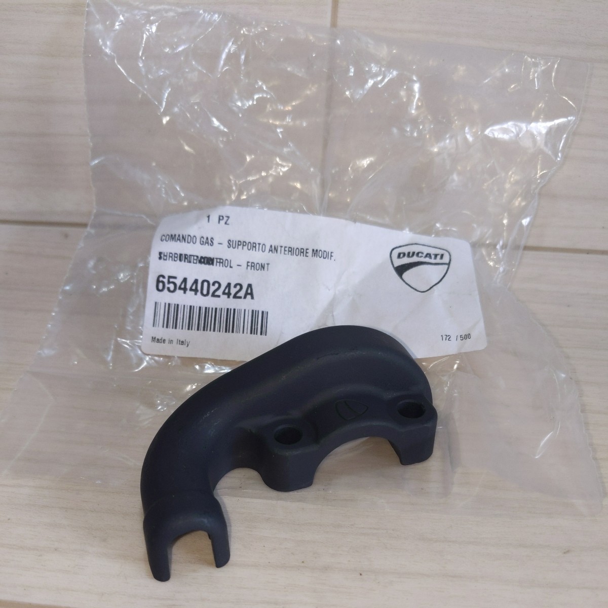 c672 ドゥカティ純正 65440242A 未使用 スロットルホルダー 送料込み拍卖