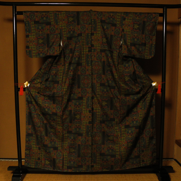 正絹 未着用・新品 仕付け糸付き 九マルキ 大島 -袷-拍卖