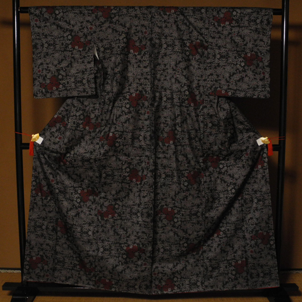 正絹 新品・未着用 仕付け糸付き 九マルキ 大島紬 -袷-拍卖