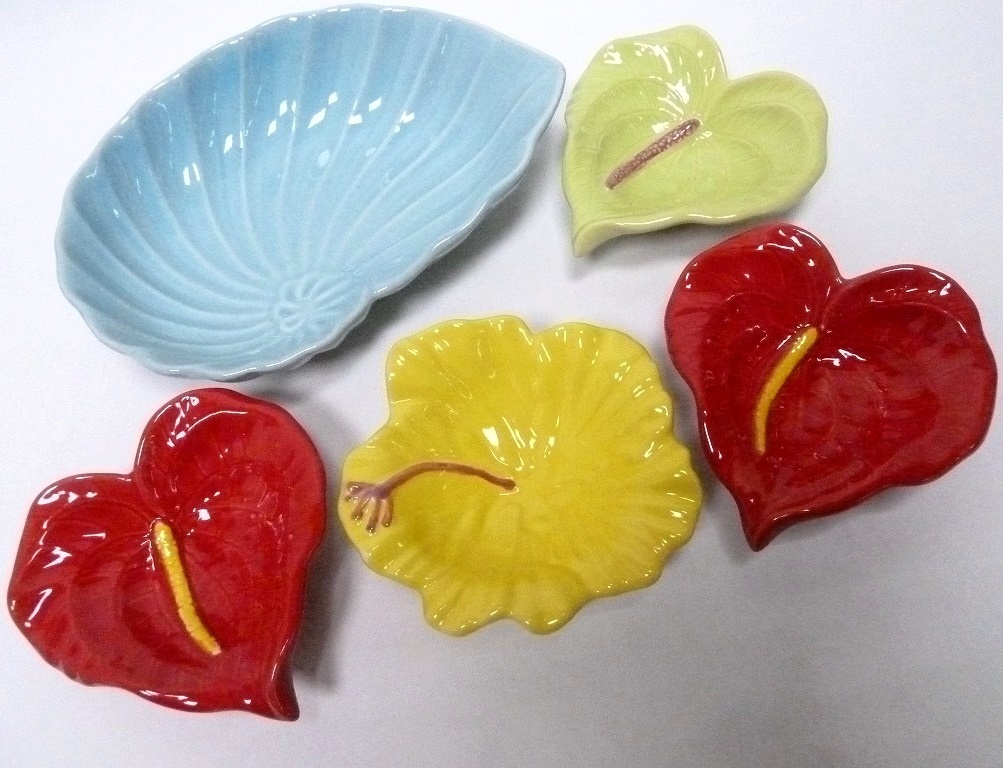 (☆BM)アンセリウム/ハイビスカス ハワイアン デザインアート プレート 5点 お皿 食器 南国 小皿 小鉢 中鉢 カラフル シェル拍卖