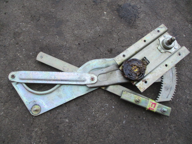 ★☆H130 セドリック スペシャル6 フロント左側レギュレーター☆★拍卖