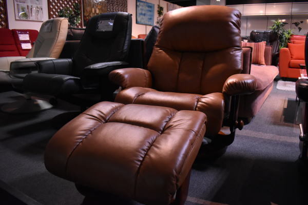 【売切】厚本革 リクライニング 1P パーソナルチェアー1人掛けソファ アウトレット家具 リビング【新品 未使用 展示品】AB0323K8拍卖