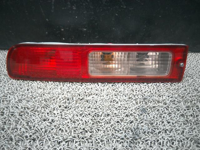 ☆H25年 ミニキャブ バン U61V 右テールランプ コイト 220-51771 8330A826拍卖