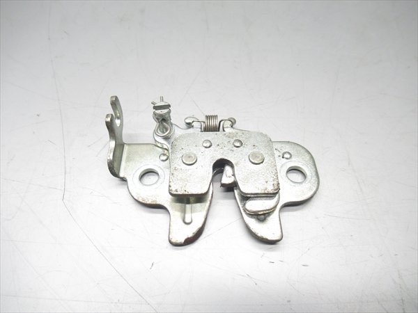 H1R5-0724 スズキ アドレスV50 シートロックホルダー 【CA44A-148~ インジェクション 動画有】拍卖