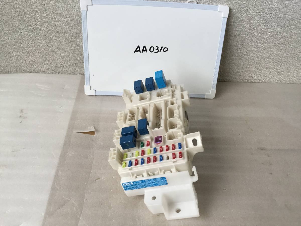 ★★★AA0310★★ MK32S スズキ スペーシア ヒューズボックス ヒューズ 拍卖