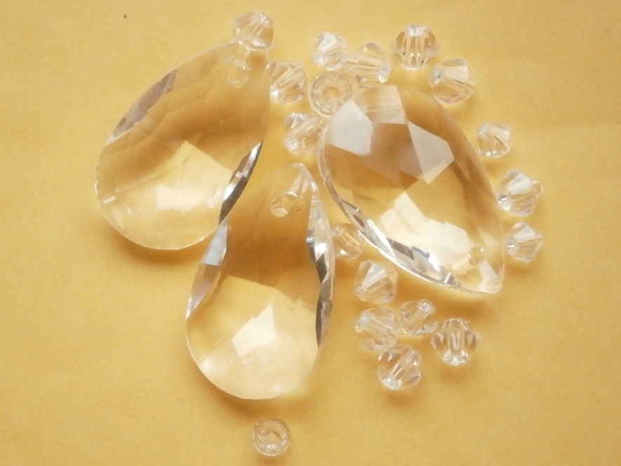 ガラスビーズ★シズク★タイプ A★クリア系★2拍卖