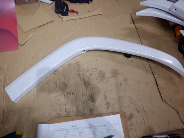 ランドクルーザー ランクル 300系 純正 左 リア オーバーフェンダー (8) 43411/H拍卖