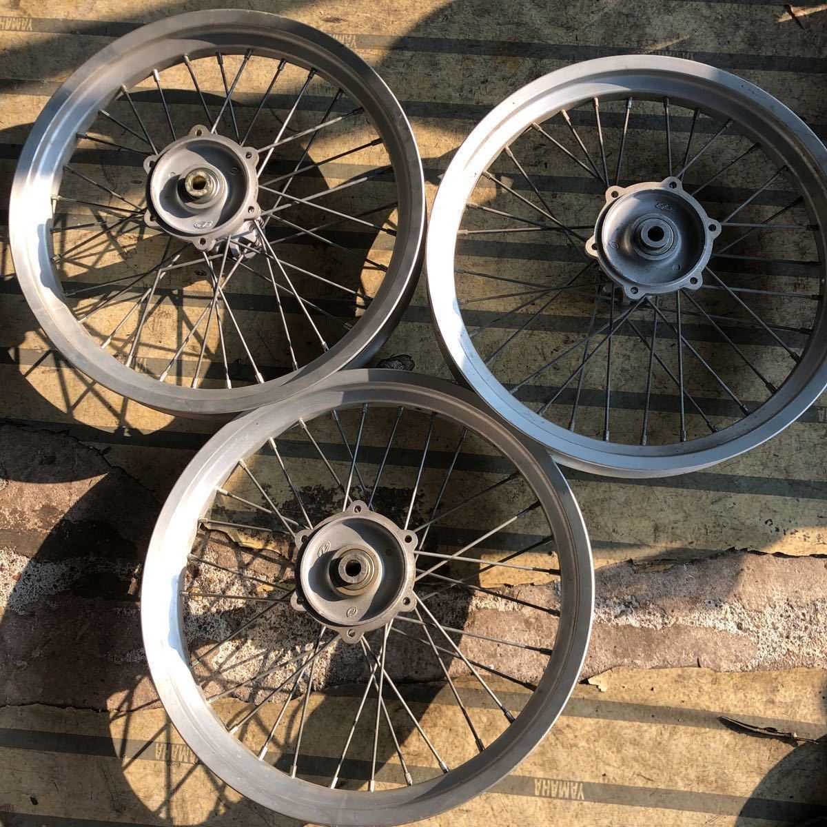 当時物 リアホイール.適合車種未確認.中古品.ベータ?3セットまとめて、拍卖