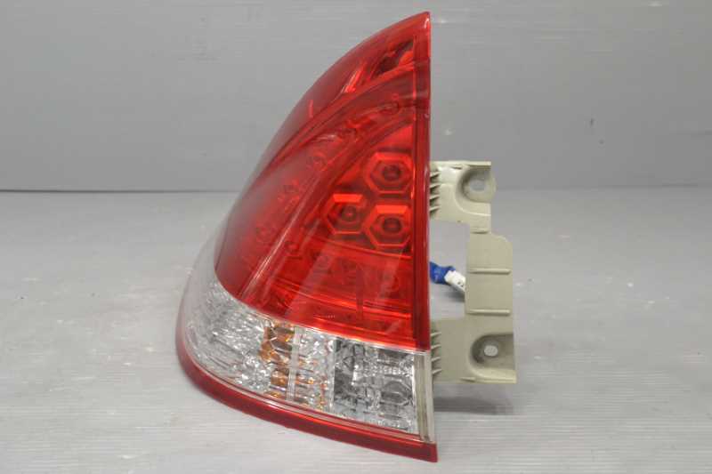インサイト G 前期(ZE2 ZE3) 純正 コイト 破損無 取付OK 動作保証 左 テールランプ LED全点灯OK 220-22875 k073962拍卖