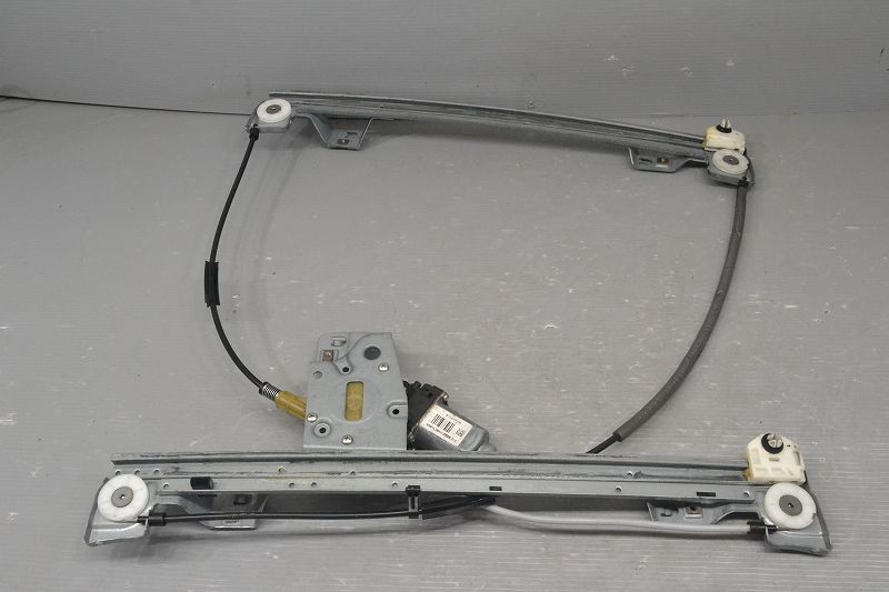 カングー II 右ハンドル 前期(KWK4M) 純正 破損無 取付OK 動作保証 右 フロント レギュレーター パワーウィンドウモーター k074251拍卖