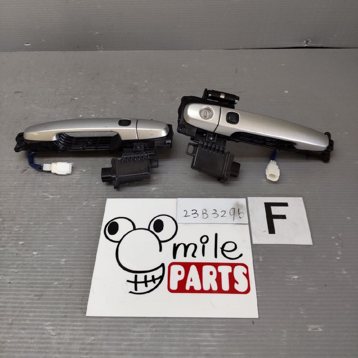 NZE154H/NZE151H オーリス 純正 左右フロントアウターハンドル 1D1-17-2/23B3296*同梱不可拍卖