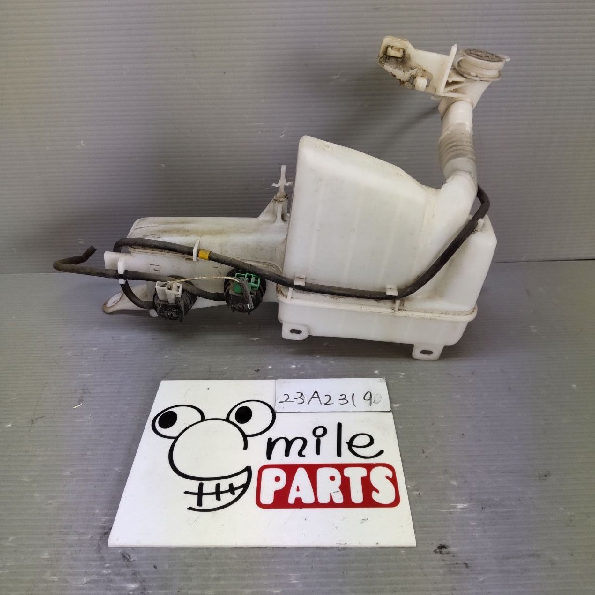 LA100S ムーヴ 純正 ウォッシャータンク(モーター付き) 1D1-11-4/23A2319*同梱不可拍卖