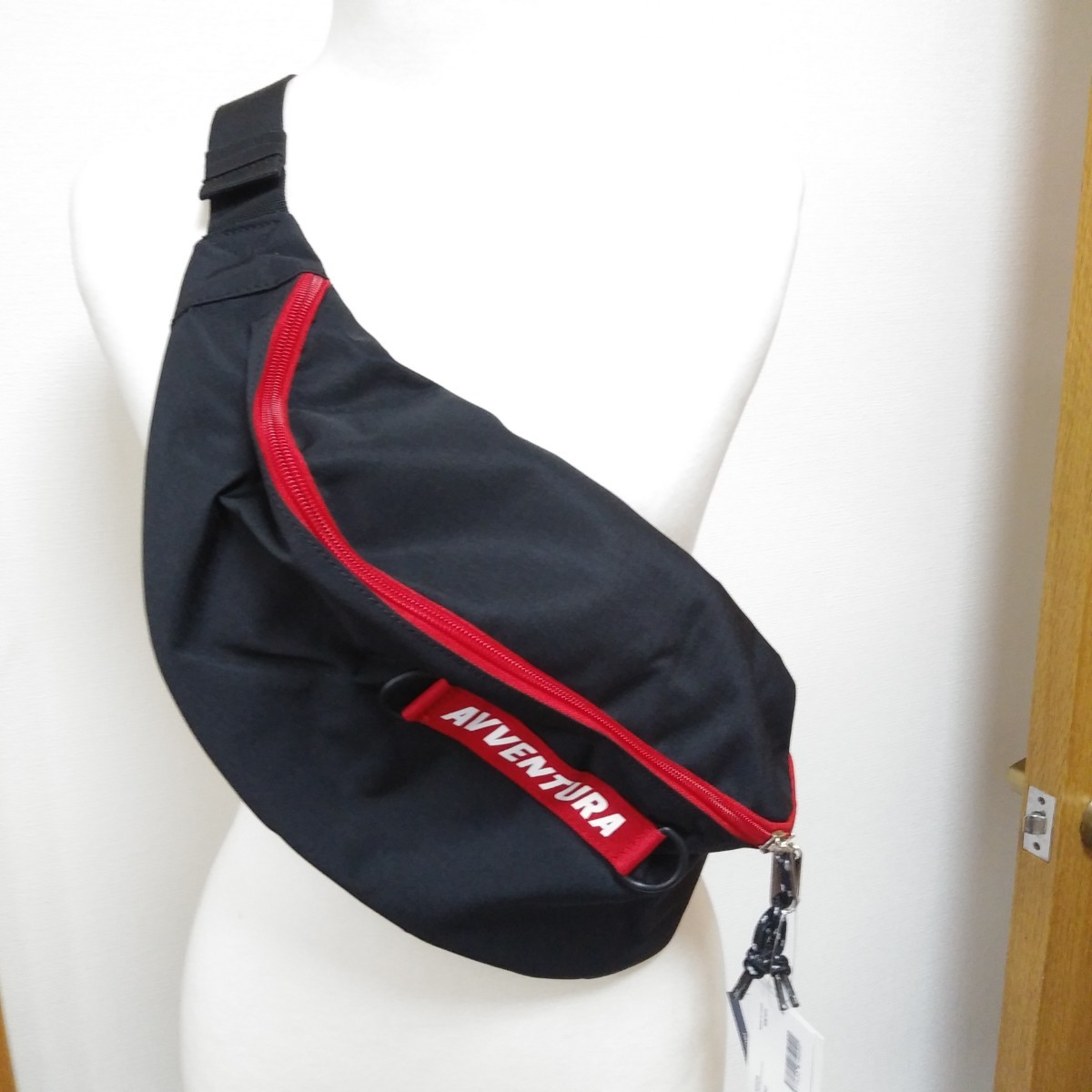 AVVENTURA アヴェンチュラ ユニセックス ボディバッグ拍卖