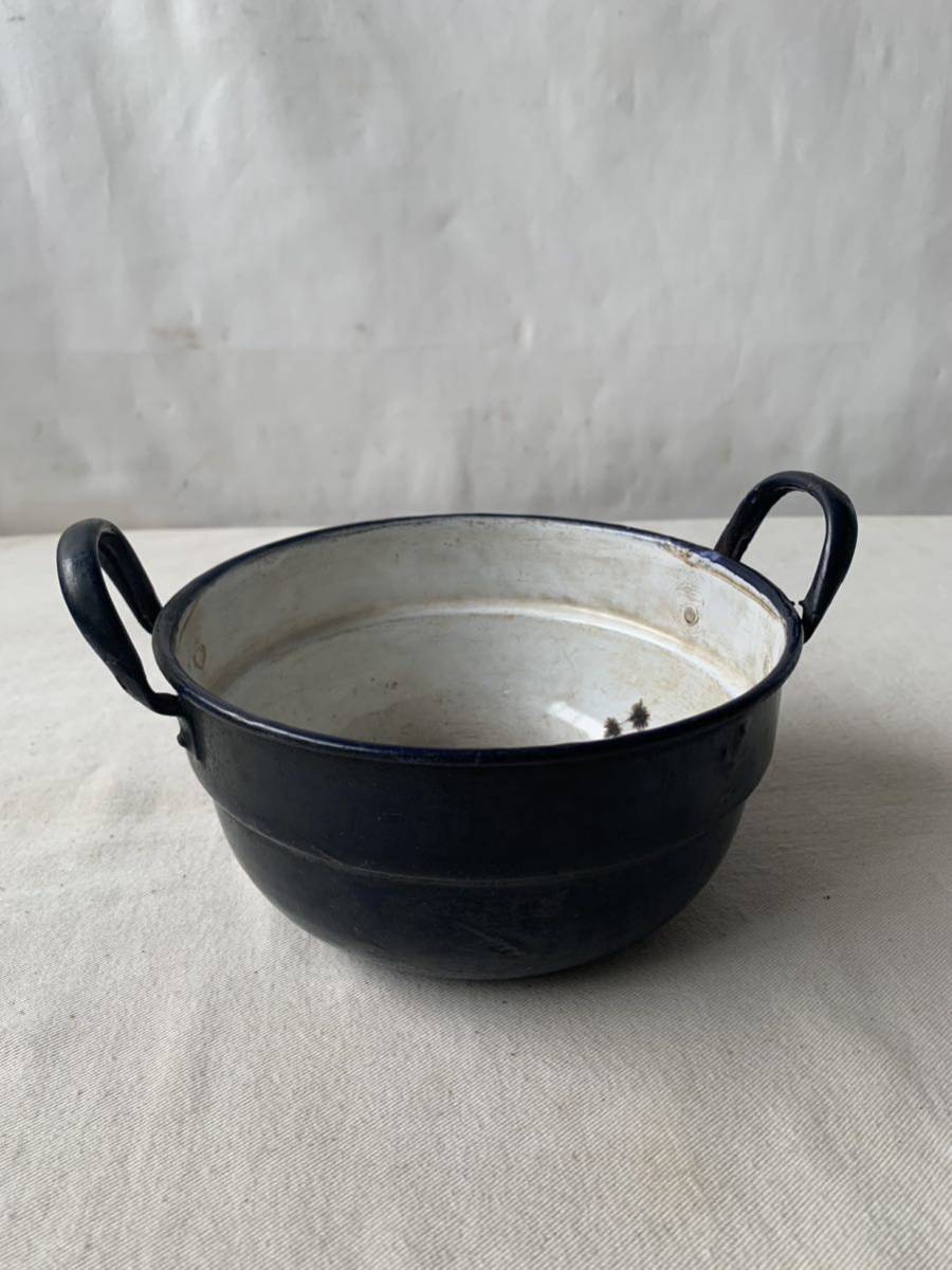 経年の雰囲気が素敵なホーロー鍋 葫蘆昭和レトロ古道具インテリアディスプレイ什器園芸植物ガーデニングアンティークビンテージジャンク拍卖