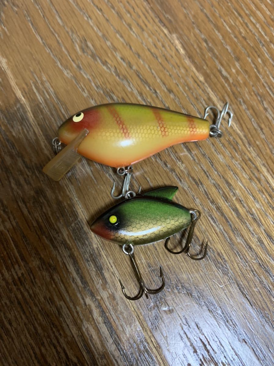 オールド リョービ バスラブ ( RYOBI Basslove )クランクベイト ☆ 名称不明 バイブレーション ルアー ☆ 2個セット売り。拍卖