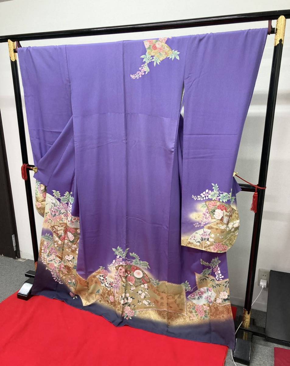 井426 振袖 成人式 式典 初詣 うす紫 ゴールド 藤色 金糸 紫 花 扇 和装 着物 210122拍卖