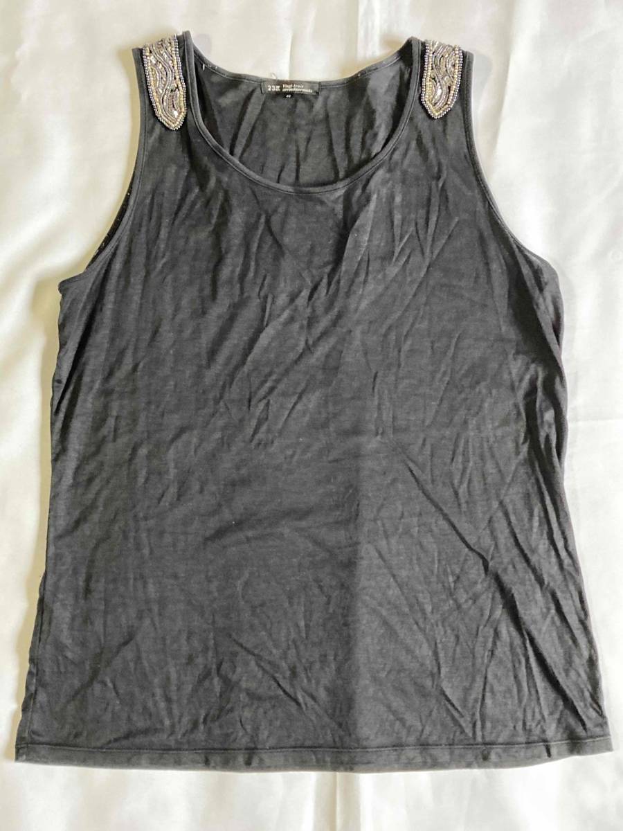 ◆23区 大きいサイズ44 ビジュー付きタンクトップ・ビーズ スパンコール / オンワード樫山拍卖