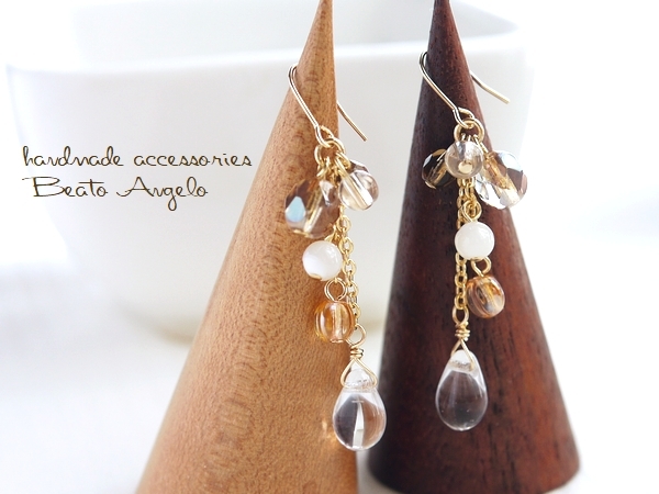 ◇◆+angelo+チェコドロップとクリスタルのピアス(p-290)クリスタル G 天然石 MOP メロン チタン 樹脂 イヤリング拍卖