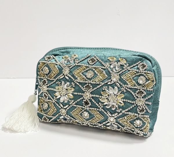 新品 ポーチ ビーズ 刺繍 ビーズフラワー 花モチーフ マチあり 小物入れ おしゃれ かわいい TQ拍卖