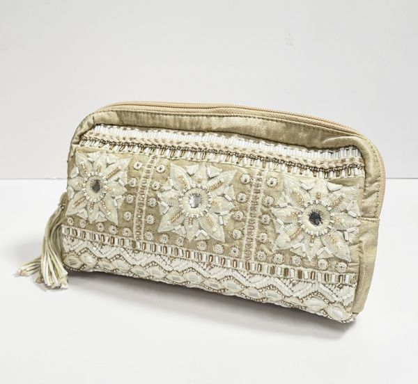 新品 ポーチ ビーズ 刺繍 マチあり 小物入れ ペンケース かわいい おしゃれ WH拍卖