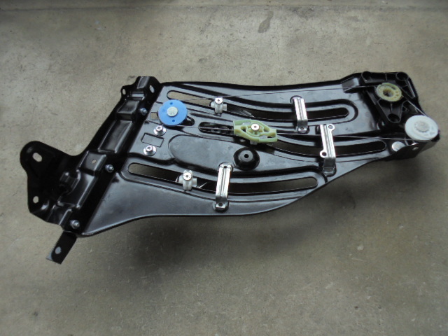 E89 BMW Z4 左?レギュレータ 1807-5454拍卖