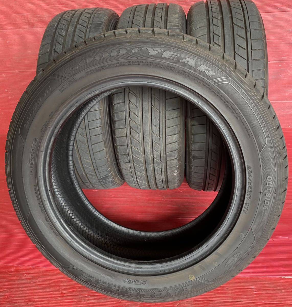 Good Year 225/55/17 国産 2019年式 パンク修理なし かたべり ビード切れなし 汚れあり 4本セット拍卖