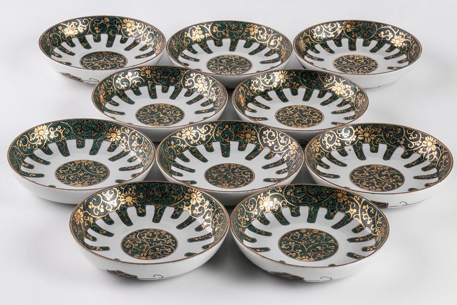 【九谷焼】『 九谷 青粒金彩花唐草文四寸皿 小皿 10客 16262 』 金襴手 和食器 料亭 日本料理 焼物皿 陶芸 陶磁器 古陶磁 古美術 骨董拍卖