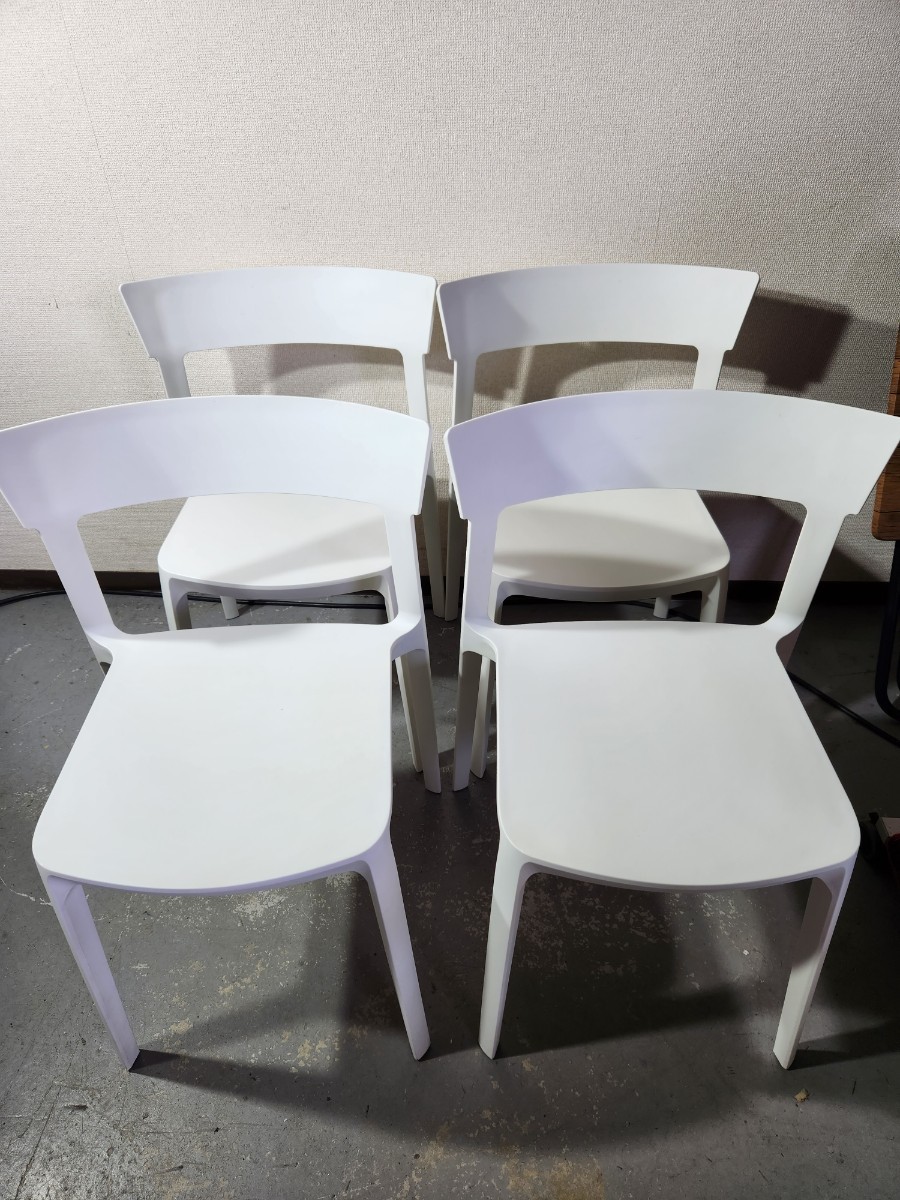 カリガリス/スタッキングチェア/CS1391 SKINスキン 4脚セット・サイズ幅 : 51.5cm 奥行 : 48cm 高さ : 78cm 座高 : 45cm/ホワイト④拍卖