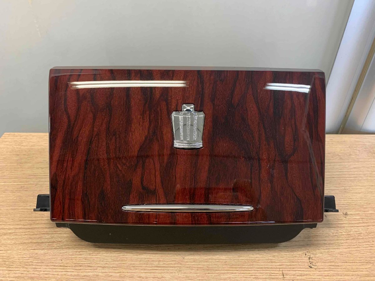 中古★トヨタ純正 クラウン センターパネル下 小物入れ★茶色/ウッド調/ロゴマーク★即納拍卖