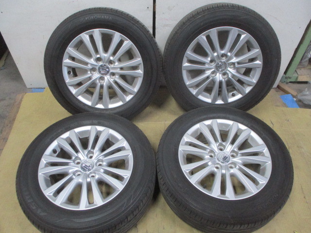 トヨタ クラウンハイブリッド AWS210 純正 ホイール 4本 7J×16 +40 114.3 5穴 215/60R16 *個人宅配送不可*拍卖