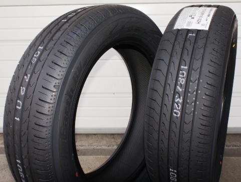 【在庫あり! 当日発送!】 2025年製 ヨコハマ 国産 RV03A 165/60R15 77H 新品1本 ブルーアース ミニバン RV02の後継 送料別途拍卖