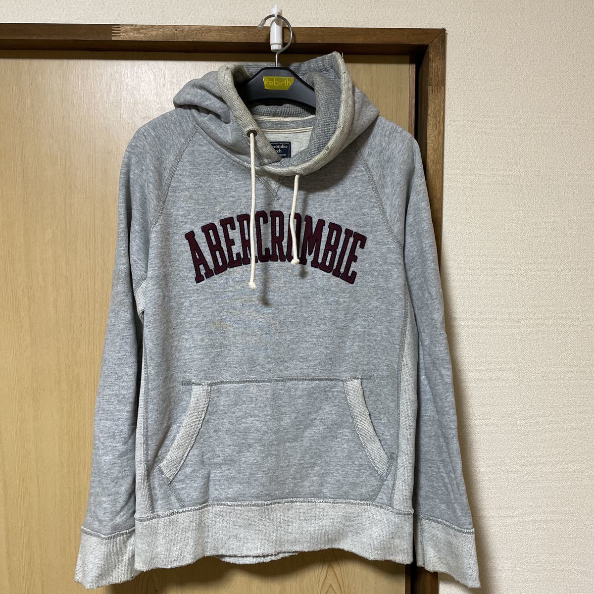 Abercrombie&fitchスウェットパーカー Sサイズ拍卖