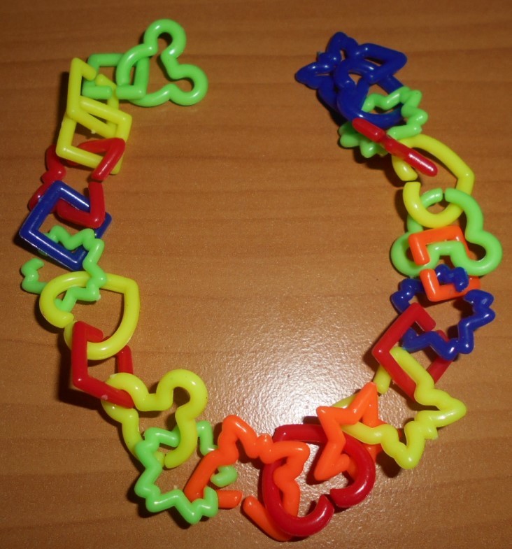 飾り物 硬質プラスチック製 カラフルー 中古 1点拍卖